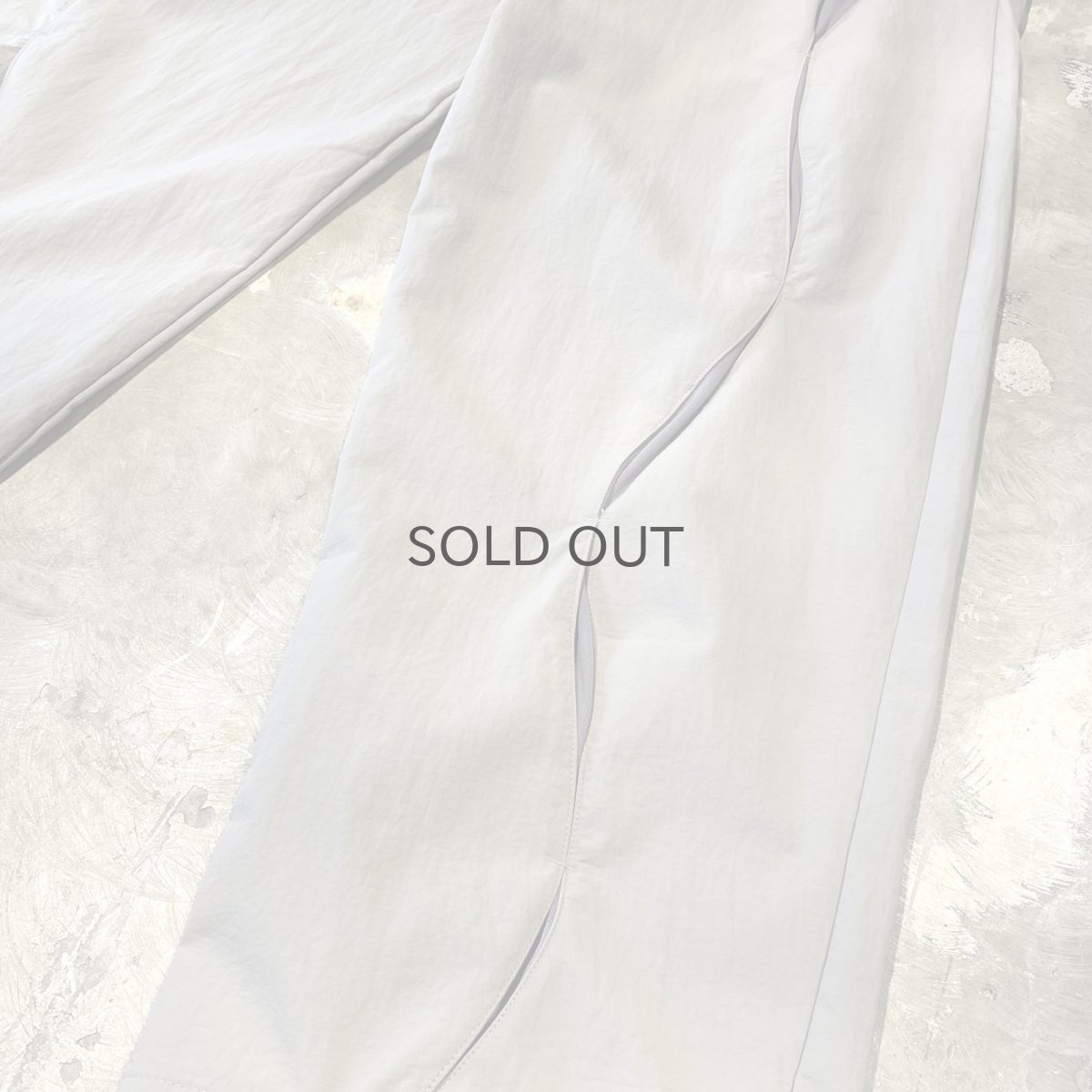 画像6: 【WONDERGROUND】WAVE NOTCH PATTERN NYLON PANTS / GRAY / OS (6)