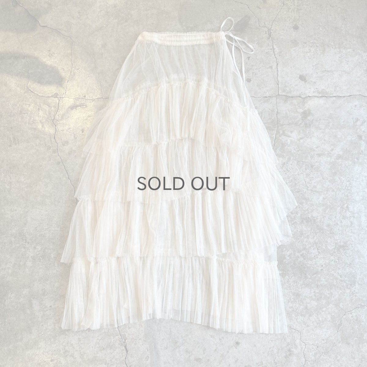 画像1: IVORY COLOR TIERED DESIGN  SHEER TULLE LONG SKIRT / ~W34 (1)