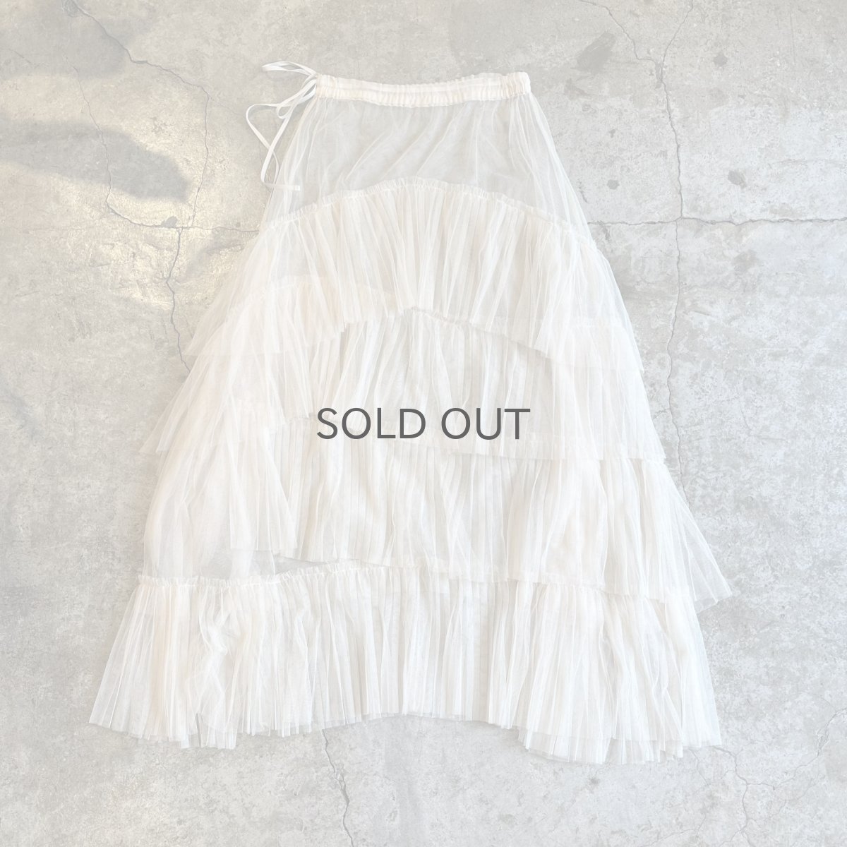 画像2: IVORY COLOR TIERED DESIGN  SHEER TULLE LONG SKIRT / ~W34 (2)