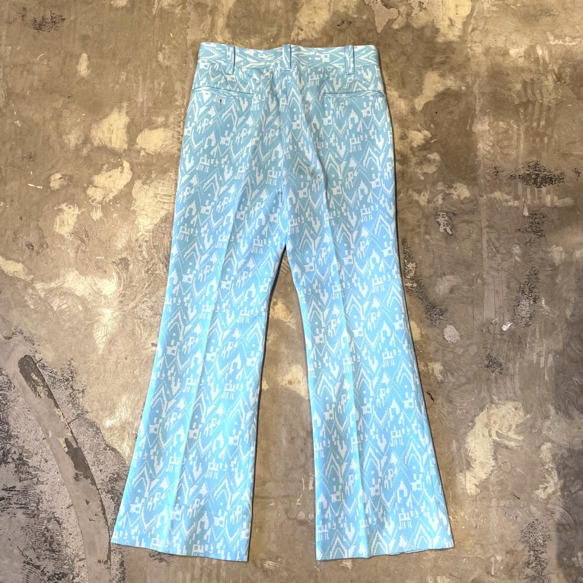 画像2: 70's ALL OVER PATTERN FLARE SILHOUETTE SLACKS / W29 (2)