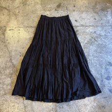 画像2: BLACK COLOR GATHER DESIGN FLARE SKIRT / ~W30 (2)