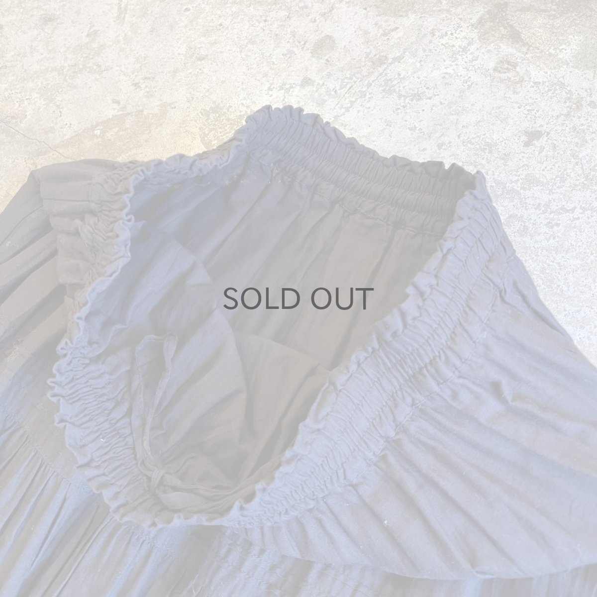 画像9: BLACK COLOR GATHER DESIGN FLARE SKIRT / ~W30 (9)