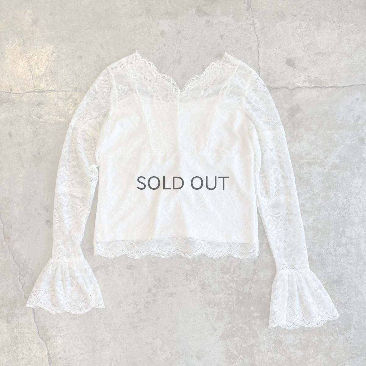 画像2: ALL OVER LACE PATTERN POINT FLARE DESIGN L/S TOPS / Ladies S~M (2)