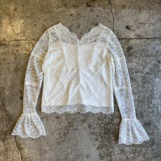 画像2: ALL OVER LACE PATTERN POINT FLARE DESIGN L/S TOPS / Ladies S~M (2)