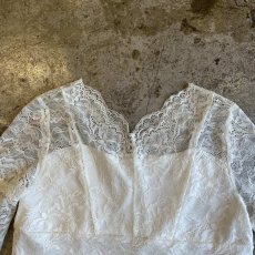 画像8: ALL OVER LACE PATTERN POINT FLARE DESIGN L/S TOPS / Ladies S~M (8)