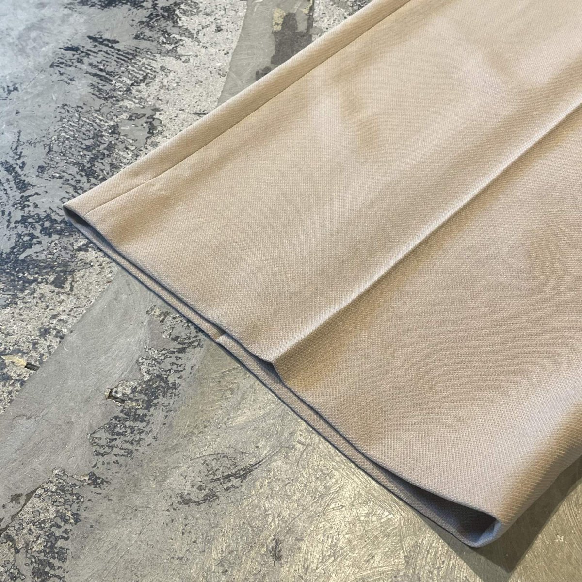 画像8: 【WONDERGROUND】2TUCK WIDE SILHOUETTE BELTED SLACKS / BEIGE / OS (8)