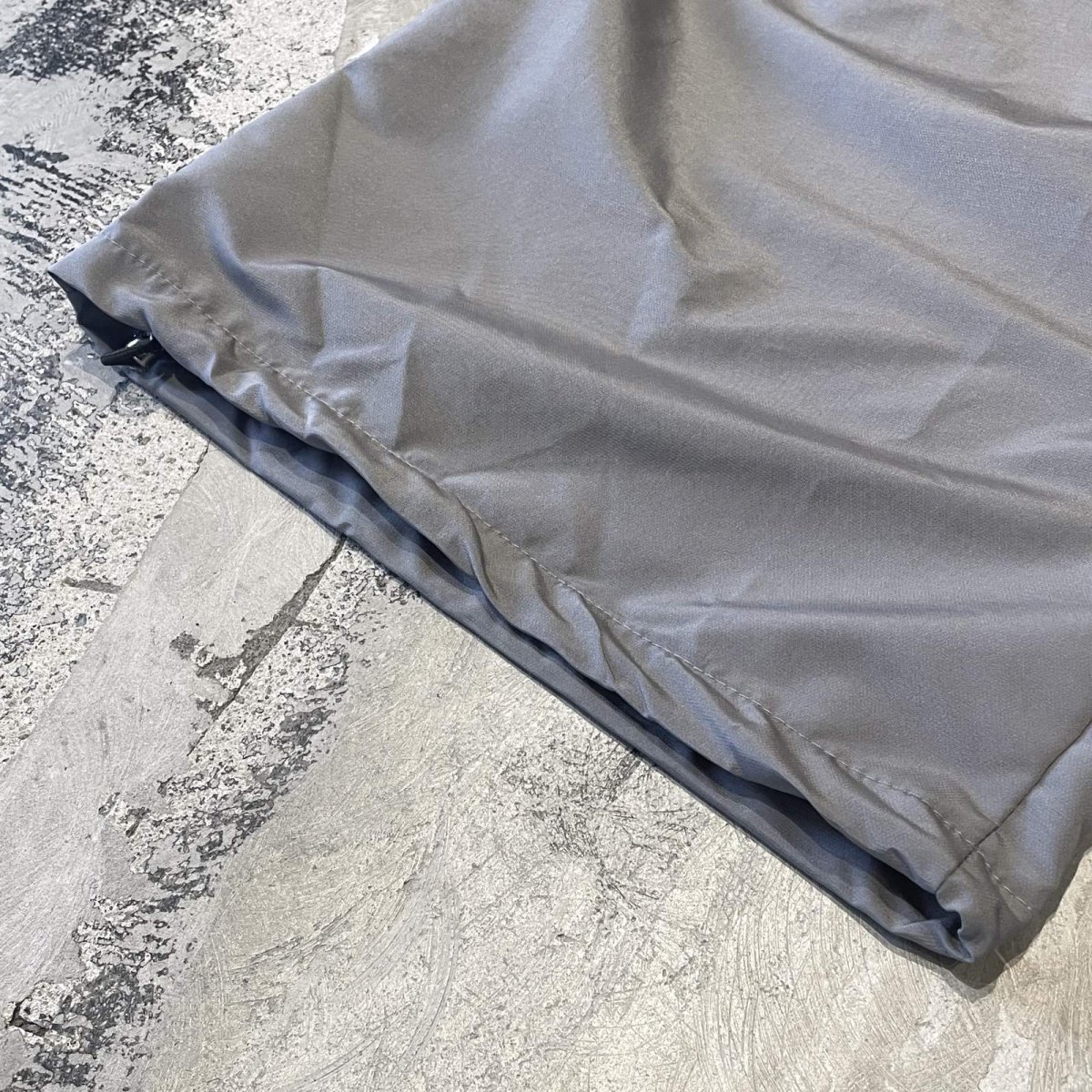 画像8: 【WONDERGROUND】KNEE TUCK WIDE SILHOUETTE CADGO PANTS / GRAY / OS (8)