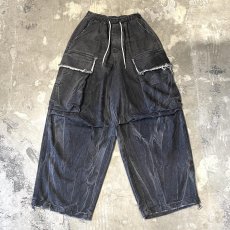 画像1: 【WONDERGROUND】BIG CARGO POCKET WIDE DENIM PANTS / BLACK / OS (1)