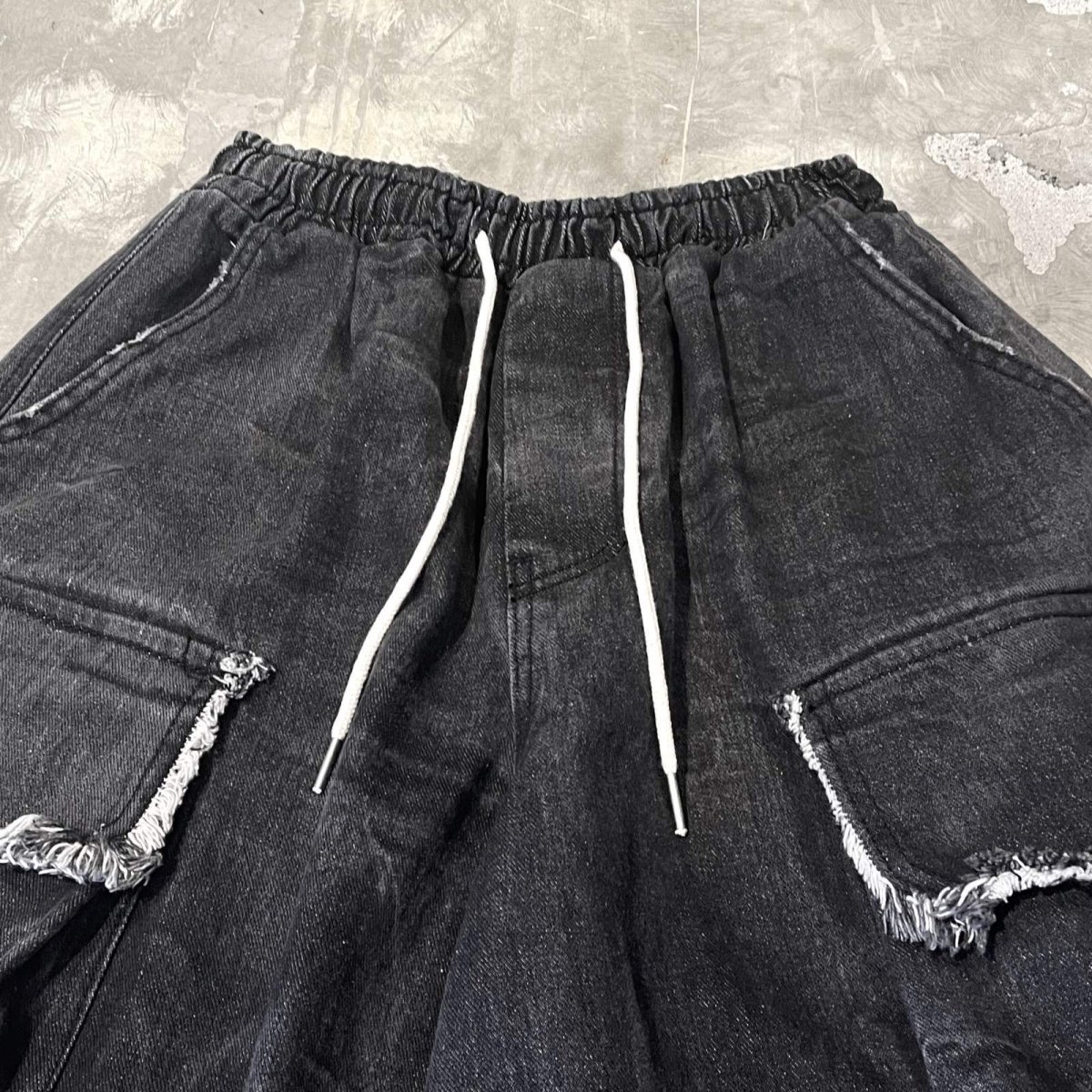 画像10: 【WONDERGROUND】BIG CARGO POCKET WIDE DENIM PANTS / BLACK / OS (10)