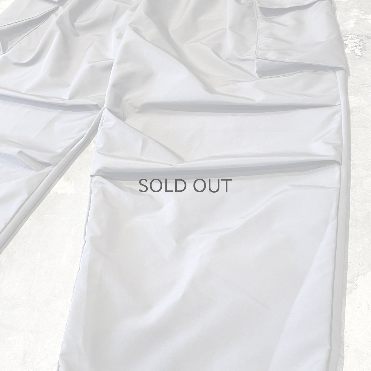 画像6: 【WONDERGROUND】KNEE TUCK WIDE SILHOUETTE CADGO PANTS / GRAY / OS (6)