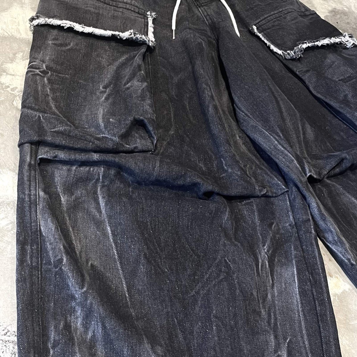 画像5: 【WONDERGROUND】BIG CARGO POCKET WIDE DENIM PANTS / BLACK / OS (5)