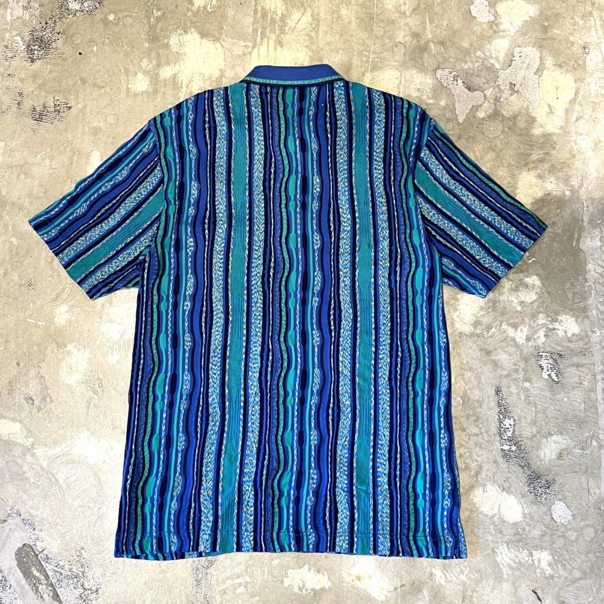 画像2: ALL OVER 3D STRIPE PATTERN S/S POLO SHIRT / Mens L (2)