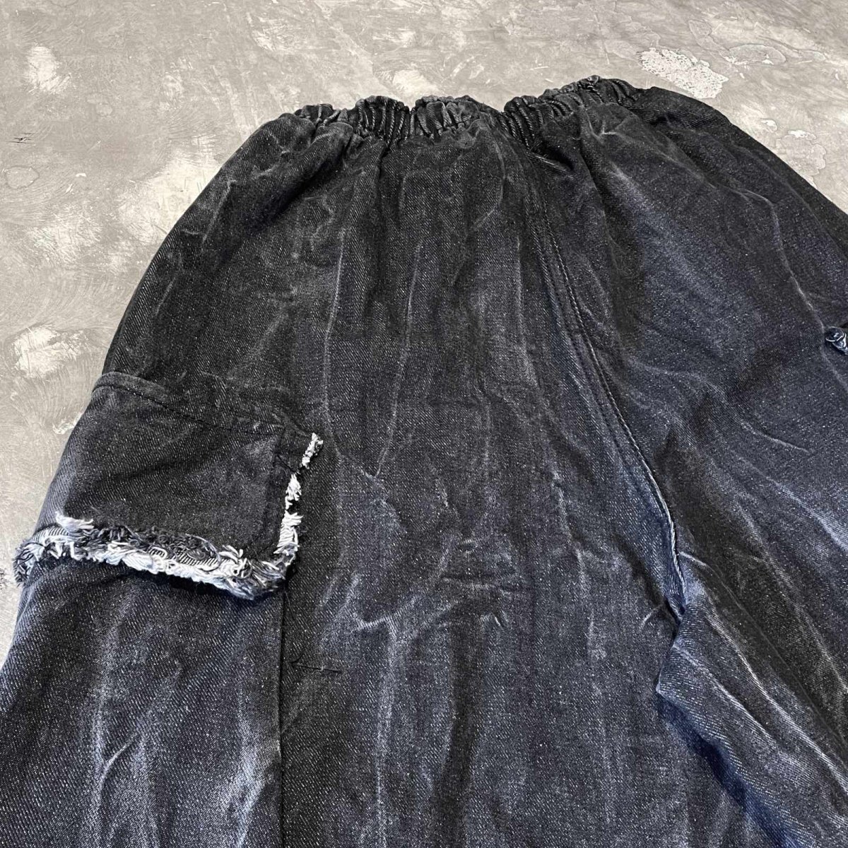 画像8: 【WONDERGROUND】BIG CARGO POCKET WIDE DENIM SHORTS / BLACK / OS (8)