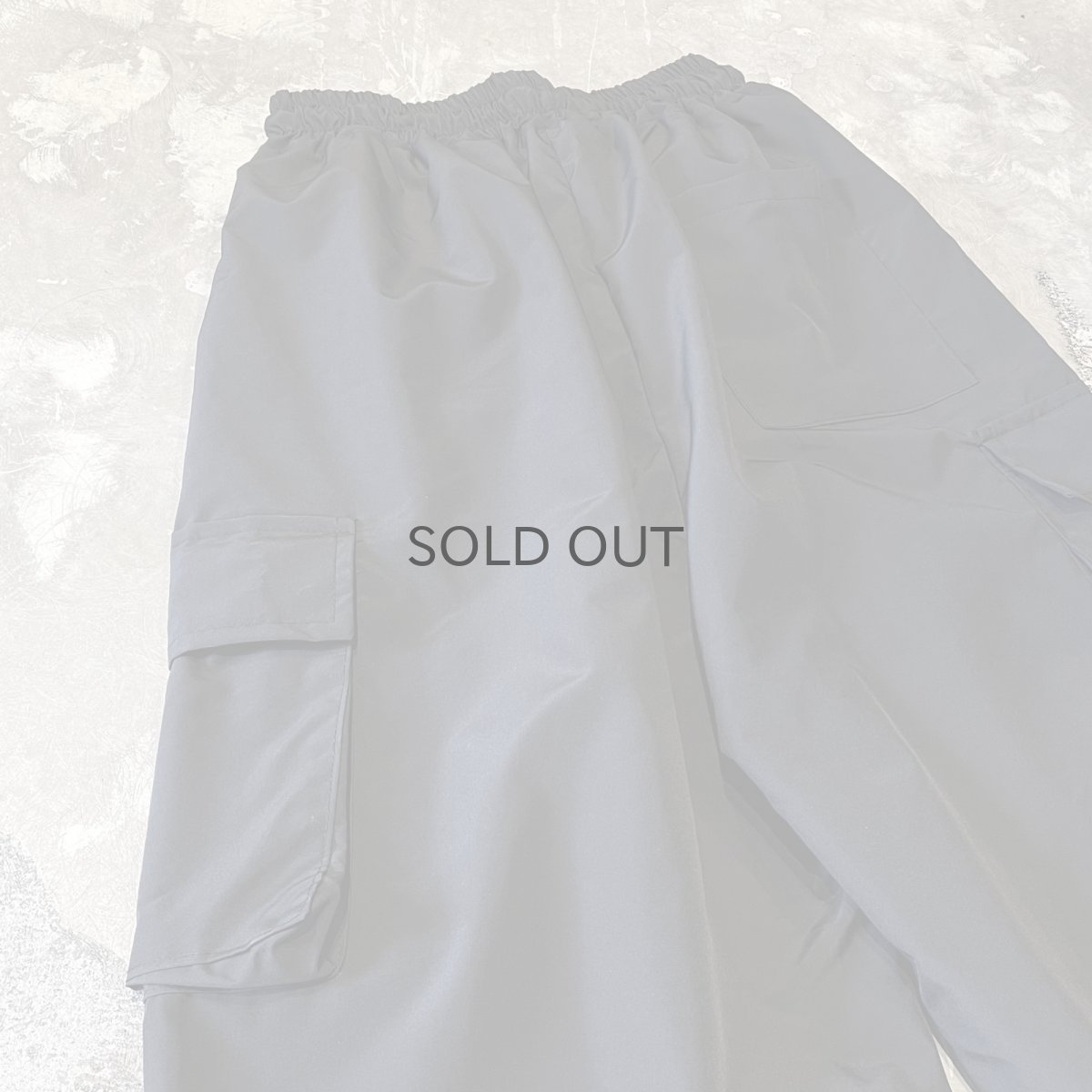 画像9: 【WONDERGROUND】KNEE TUCK WIDE SILHOUETTE CADGO PANTS / BLACK / OS (9)