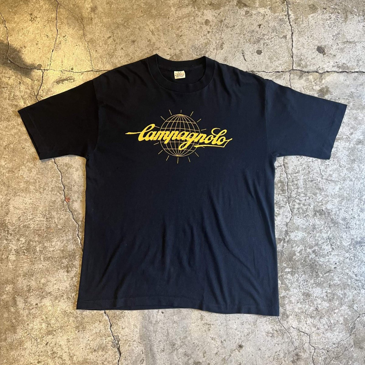 画像1: 80's FRONT COLOR LOGO PRINTED DESIGN S/S TEE / Ladies L(42~44) / MADE IN USA (1)