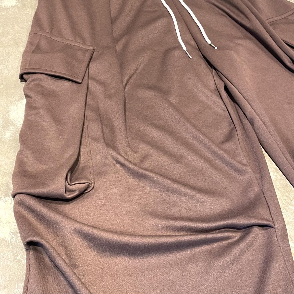 画像5: 【WONDERGROUND】BIG CARGO POCKET WIDE SWEAT PANTS / BROWN / OS (5)