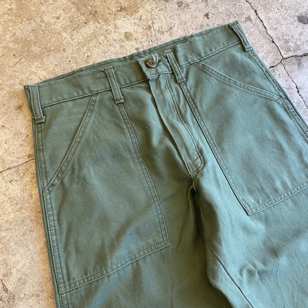画像3: MILITARY KHAKI COLOR DESIGN BAKER PANTS / W31 / MADE IN USA (3)