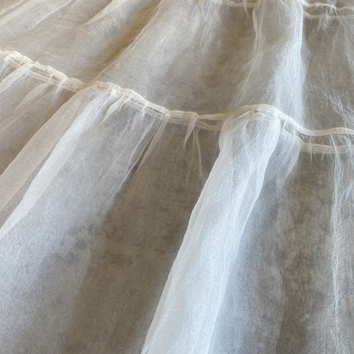 画像10: TIERED DESIGN SHEER TULLE LAYERED LONG SKIRT / W24~W36 (10)