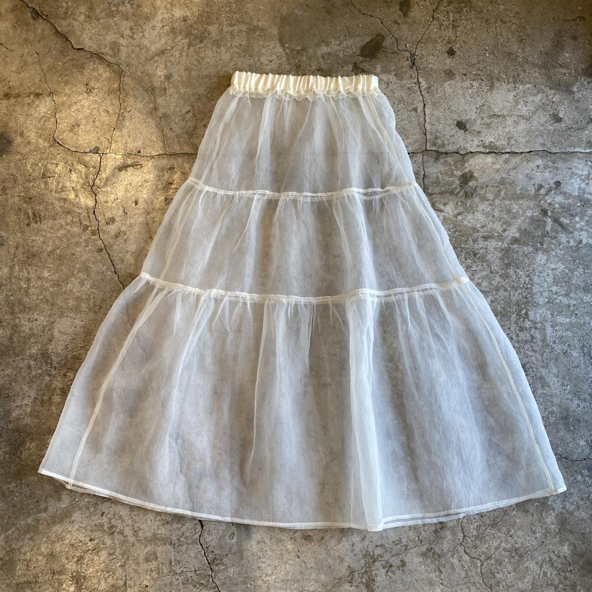 画像1: TIERED DESIGN SHEER TULLE LAYERED LONG SKIRT / W24~W36 (1)