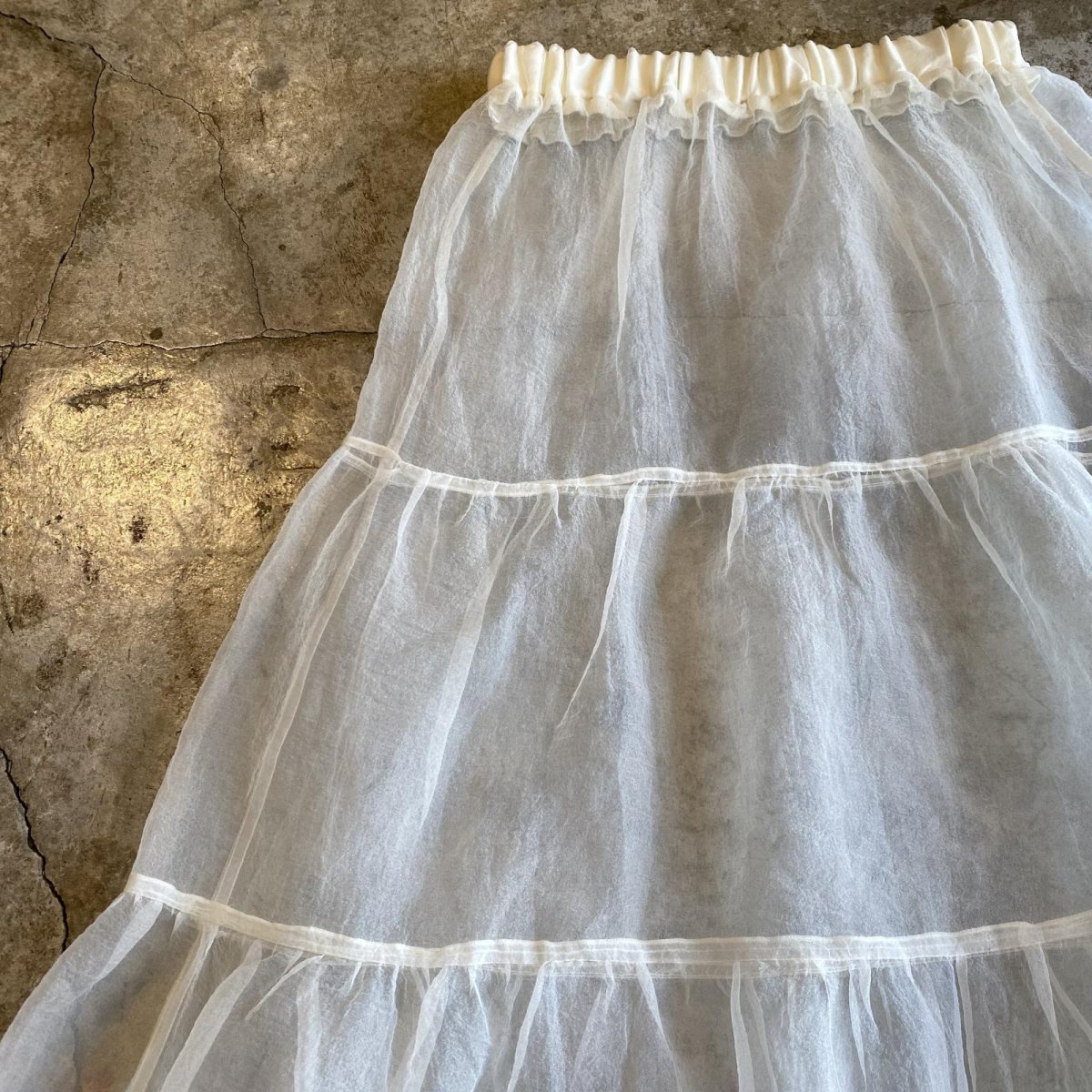 画像9: TIERED DESIGN SHEER TULLE LAYERED LONG SKIRT / W24~W36 (9)