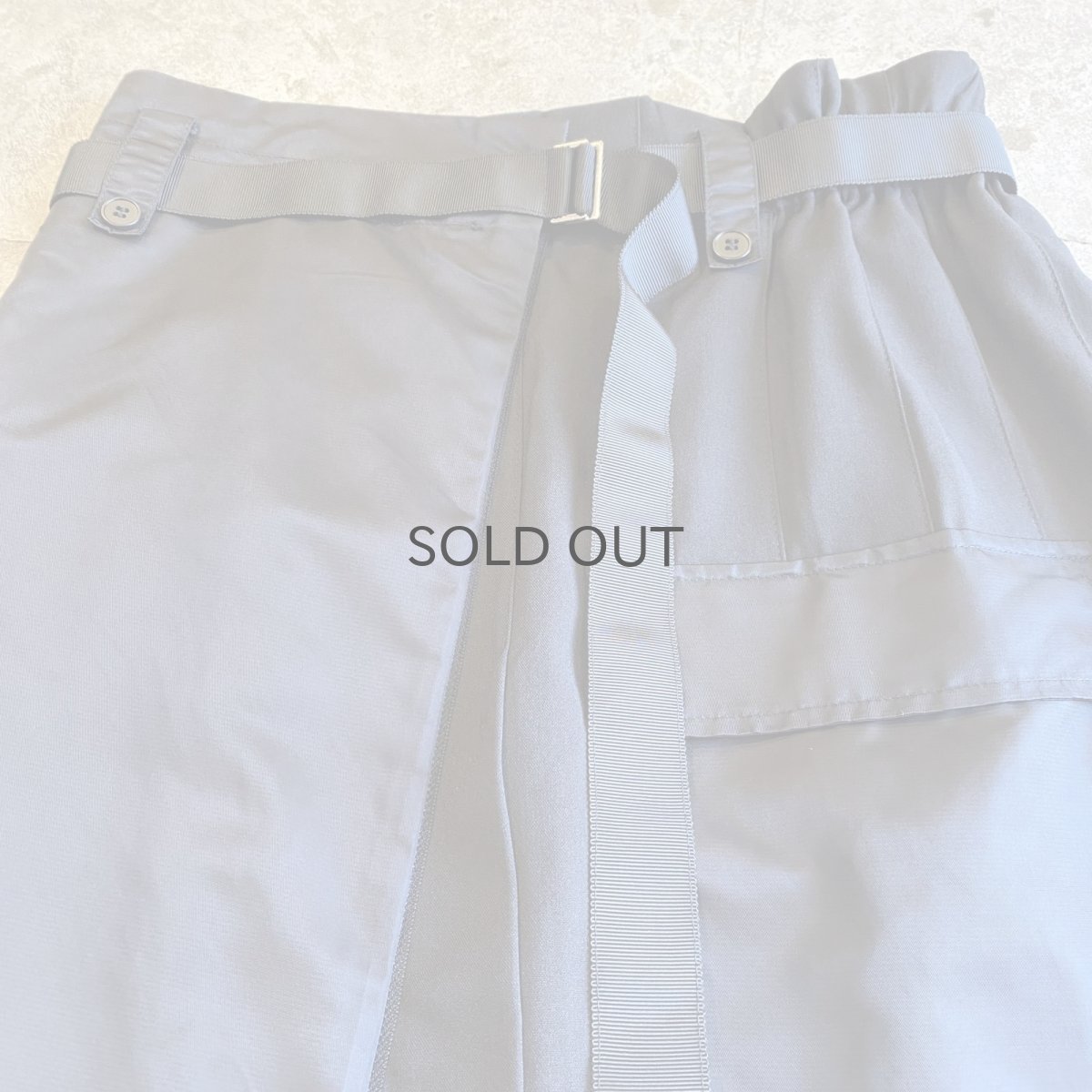 画像4: 【WONDERGROUND】FRONT SLIT ZIPPER DESIGN PLEATS SKIRT / OS (4)