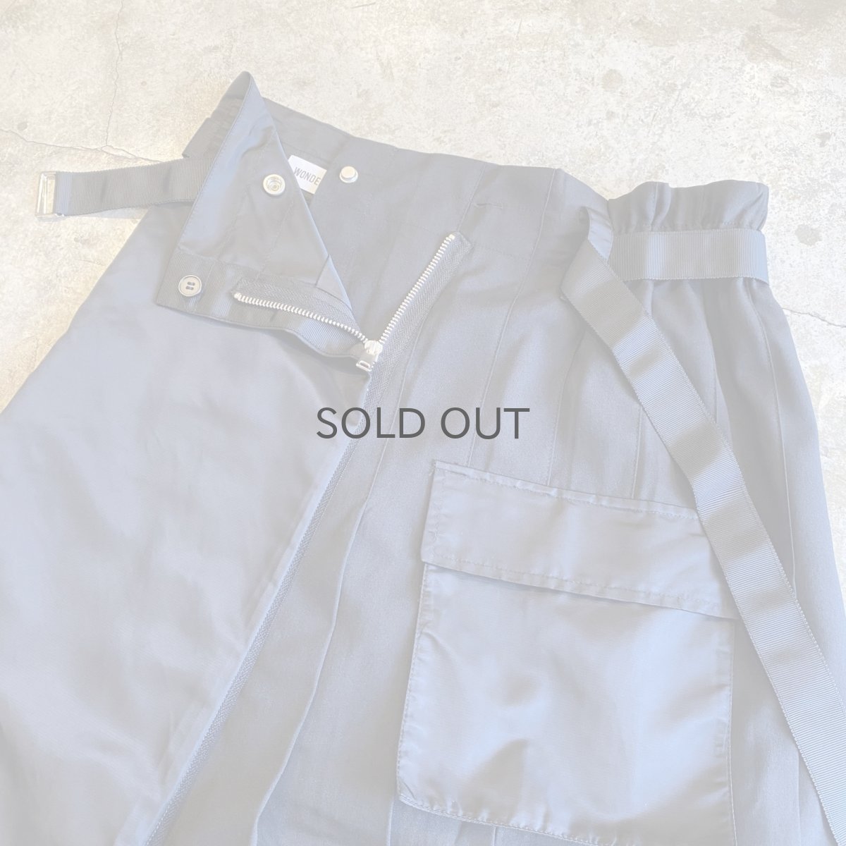 画像8: 【WONDERGROUND】FRONT SLIT ZIPPER DESIGN PLEATS SKIRT / OS (8)