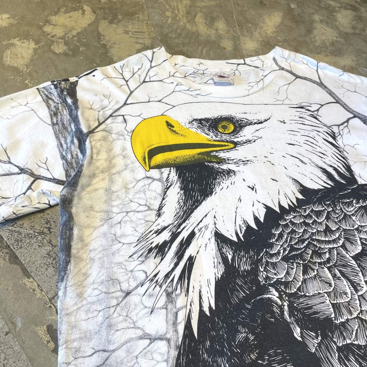 画像3: 90's FRONT EAGLE OVER PRINTED S/S TEE / Mens L (3)