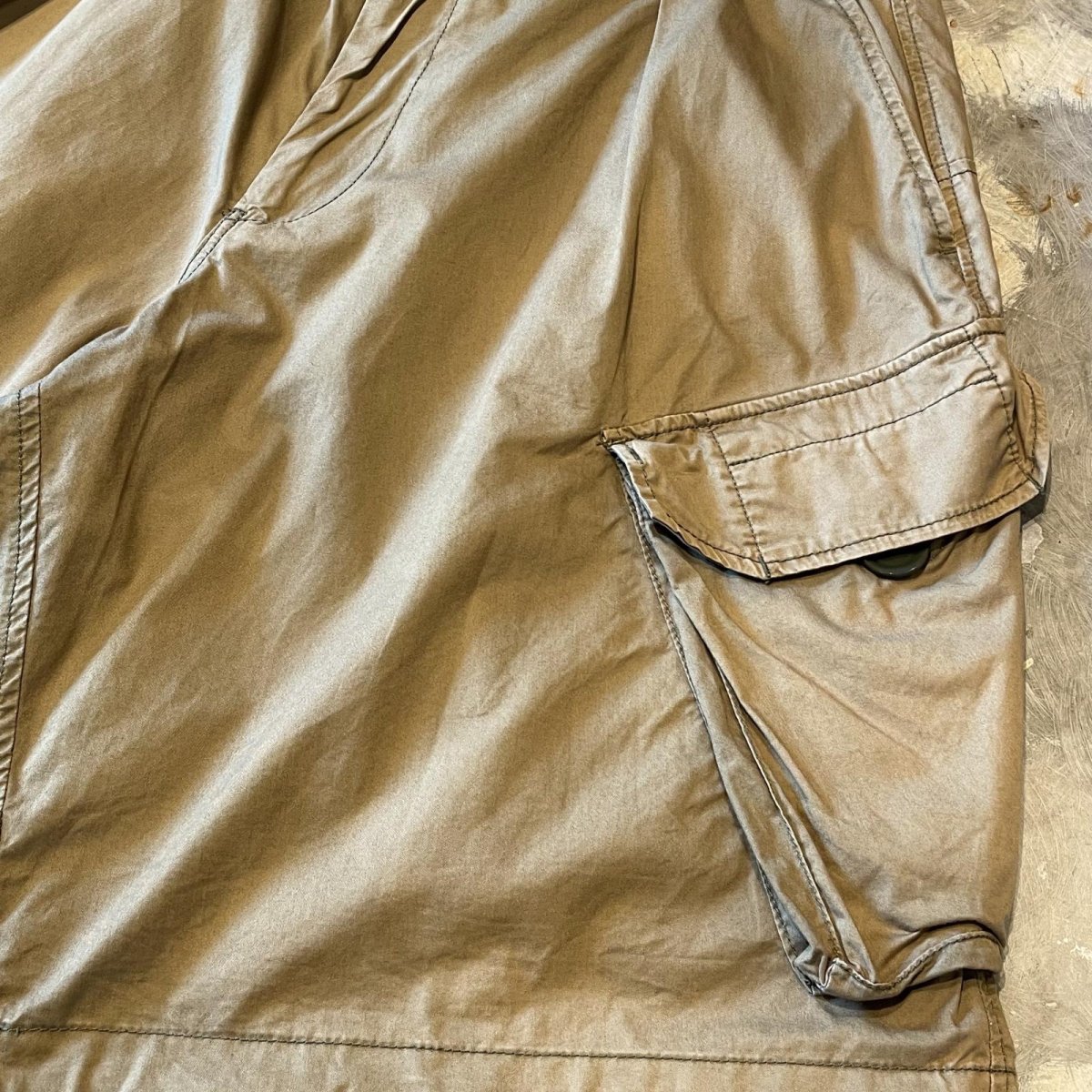画像6: UK KAHKI COLOR CARGO STYLE SHORTS / ~W38 (6)