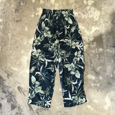 画像1: ALL OVER BOTANICAL PATTERN WIDE SILHOUETTE PANTS / ~W35 (1)