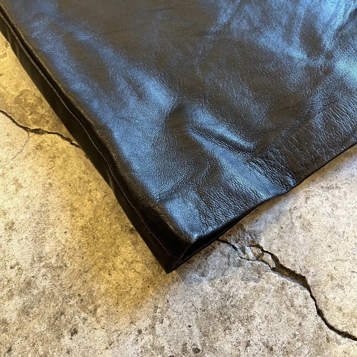 画像4: POINT SLIT DESIGN LEATHER LONG SKIRT / W25(6) / MADE IN CANADA (4)