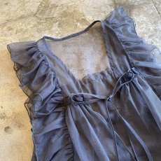 画像3: GREY COLOR SHOULDER FRILL DESIGN TULLE VEST / Ladies M (3)