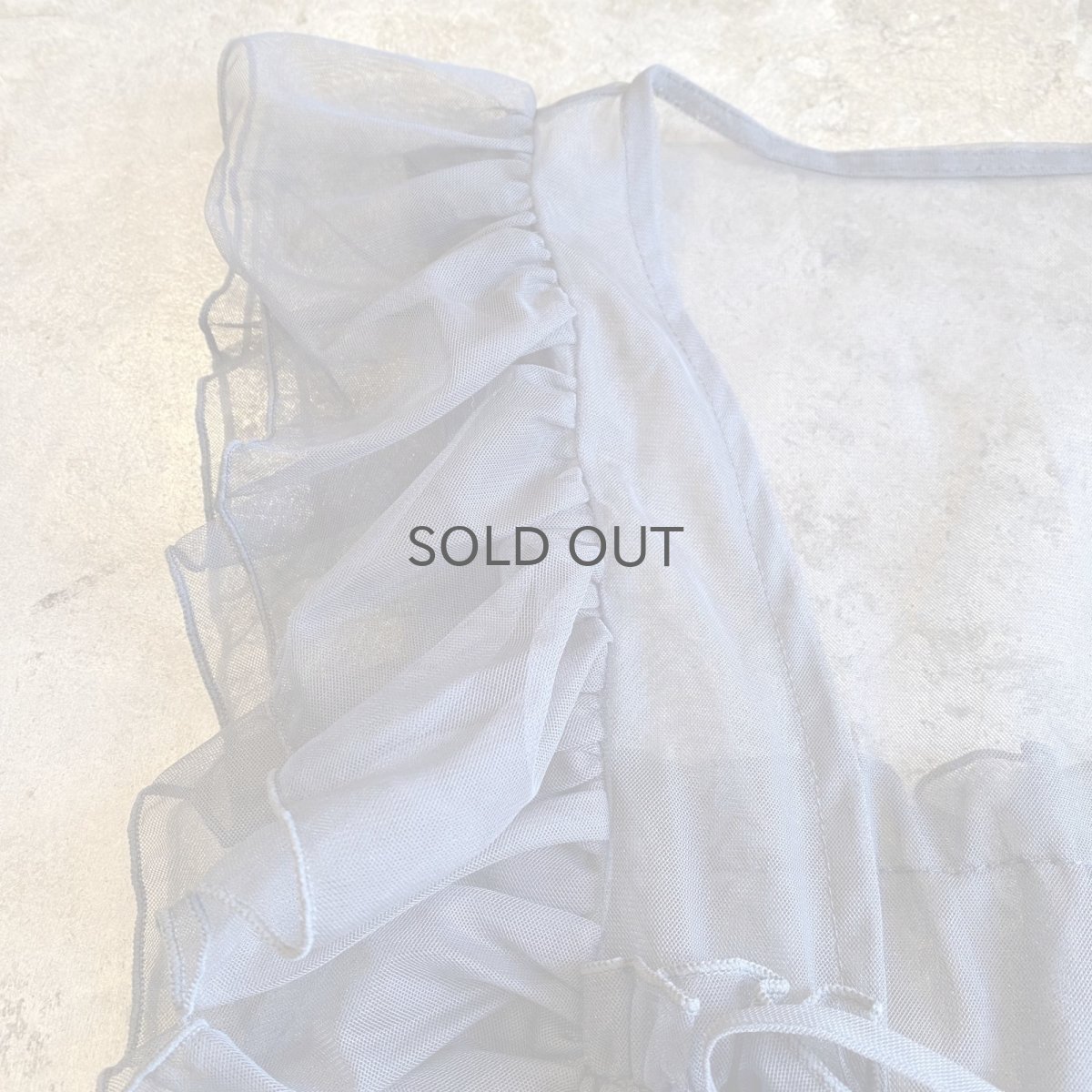 画像4: GREY COLOR SHOULDER FRILL DESIGN TULLE VEST / Ladies M (4)