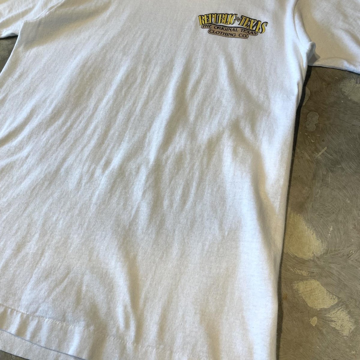 画像6: 90's BACK SCOPION PRINTED S/S TEE / Mens M / MADE IN USA (6)