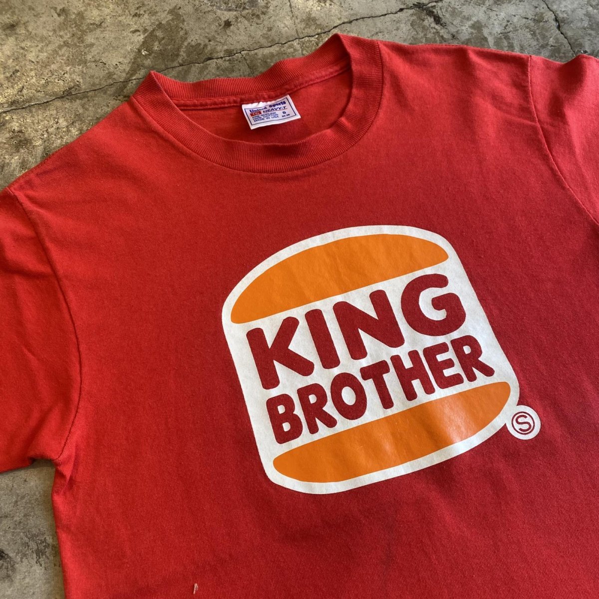 画像3: "KING BROTHER" PRINTED DESIGN RED COLOR S/S TEE / Ladies S / MADE IN USA (3)
