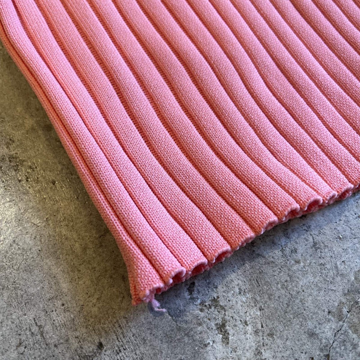 画像3: BACK SLIT SHORT DESIGN COLOR RIB L/S TOPS / Ladies S~M (3)