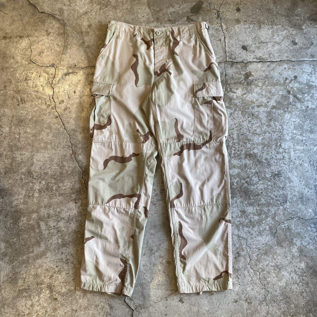 画像1: TROUSERS DESERT CAMOUFLAGE PATTERN CARGO PANTS / W31(W29~W33) (1)