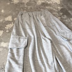 画像9: 【WONDERGROUND】BIG CARGO POCKET WIDE SWEAT PANTS / GRAY / OS (9)
