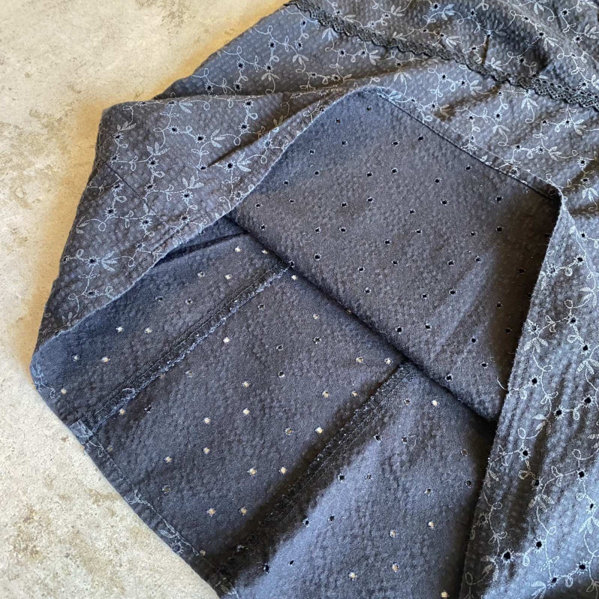 画像7: FLORAL EMBROIDERY PUNCHING FRILL DESIGN N/S TOPS / Ladies M (7)