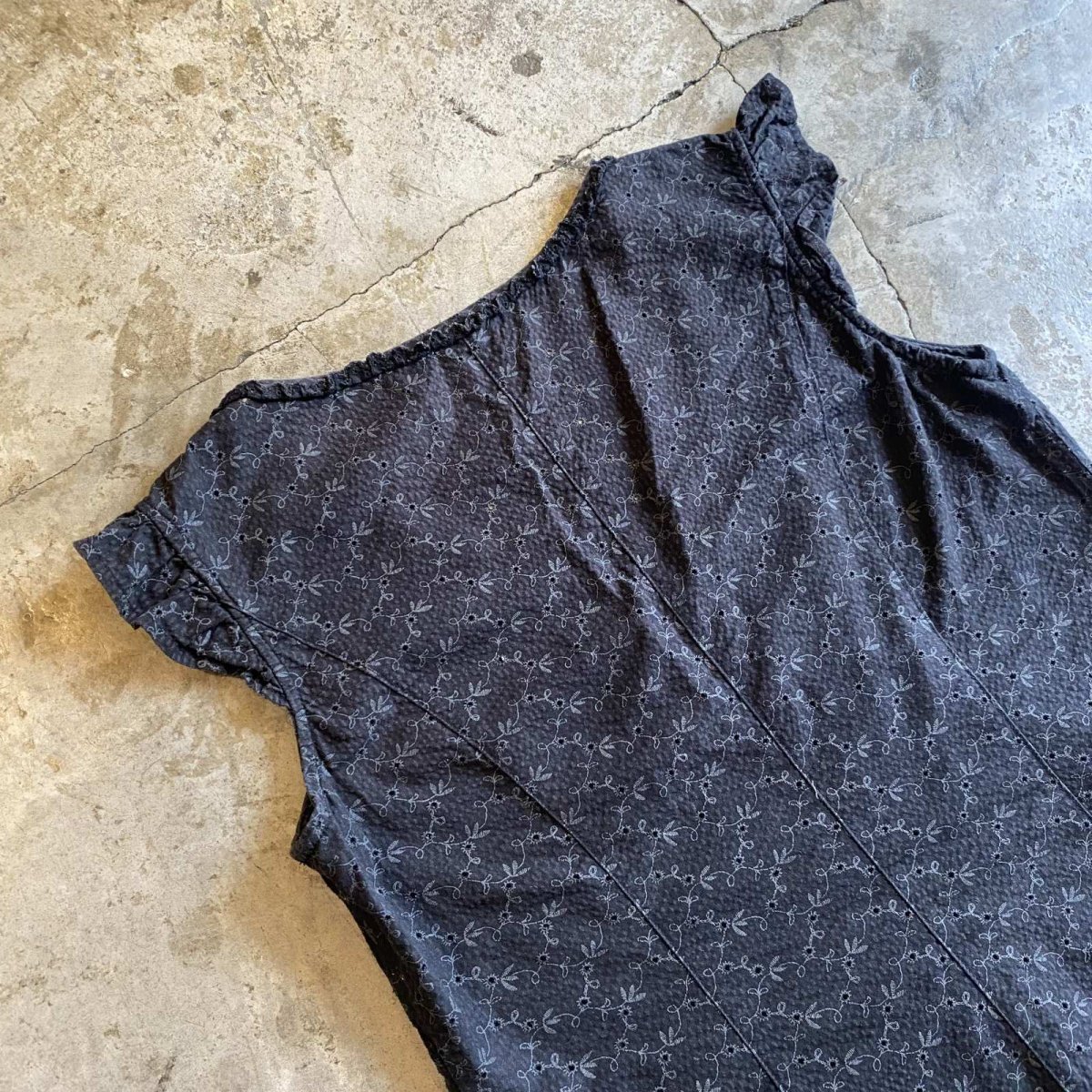 画像9: FLORAL EMBROIDERY PUNCHING FRILL DESIGN N/S TOPS / Ladies M (9)