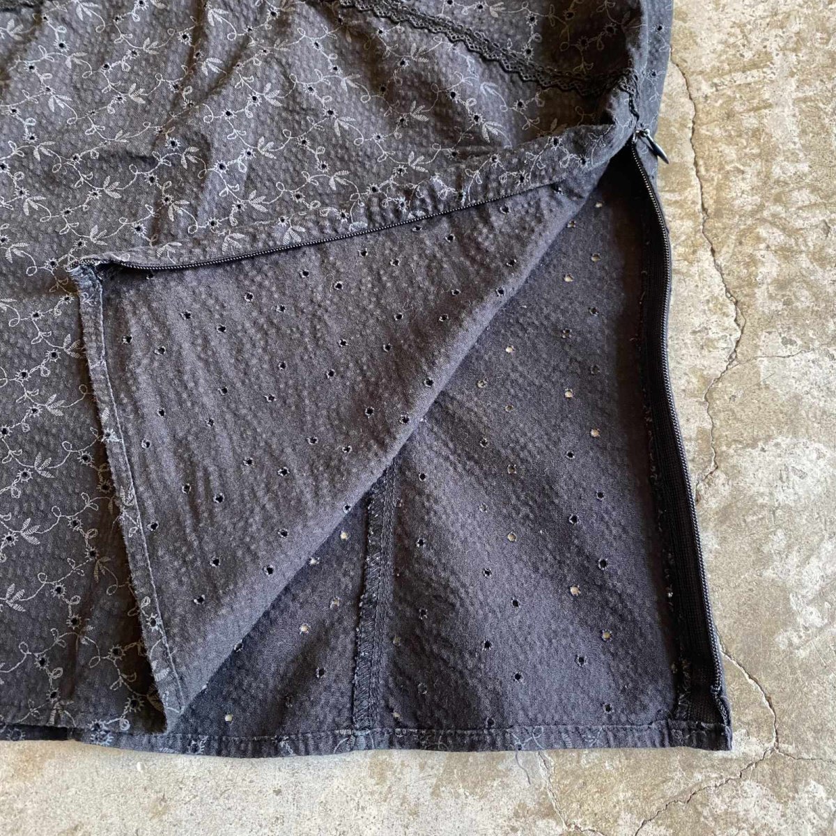 画像8: FLORAL EMBROIDERY PUNCHING FRILL DESIGN N/S TOPS / Ladies M (8)