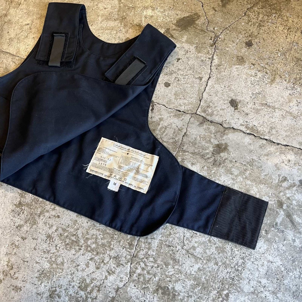 画像10: VELCRO TAPE FRONT DESIGN VEST / Ladies M / MADE IN ITALY (10)