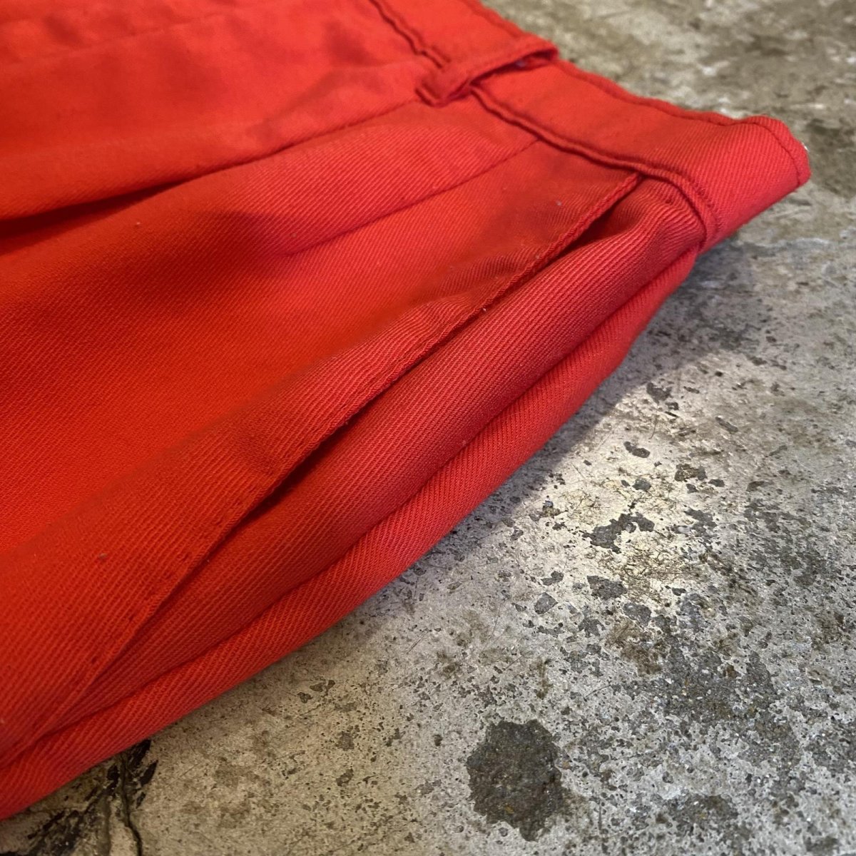 画像8: RED COLOR TUCK DESIGN TAPERED PANTS / W29 (8)