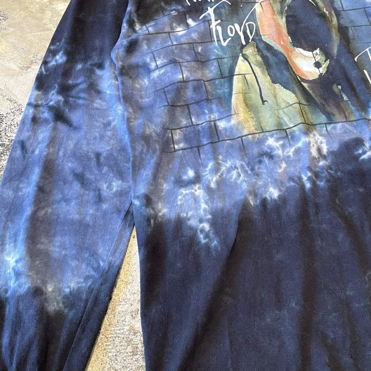 画像5: "LIQUID BLUE" TIE DYE PATTERN PINK FLOYD PRINTED L/S TEE / Mens M (5)