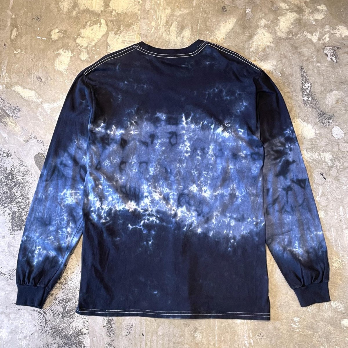 画像2: "LIQUID BLUE" TIE DYE PATTERN PINK FLOYD PRINTED L/S TEE / Mens M (2)