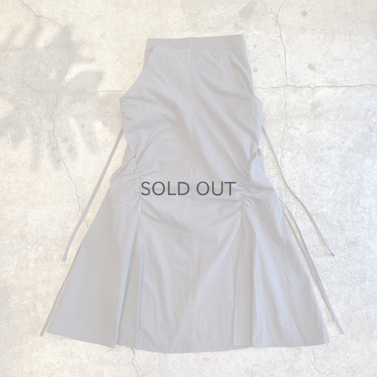 画像1: 【WONDERGROUND】SHIRRING SKIRT / OS / GREY (1)