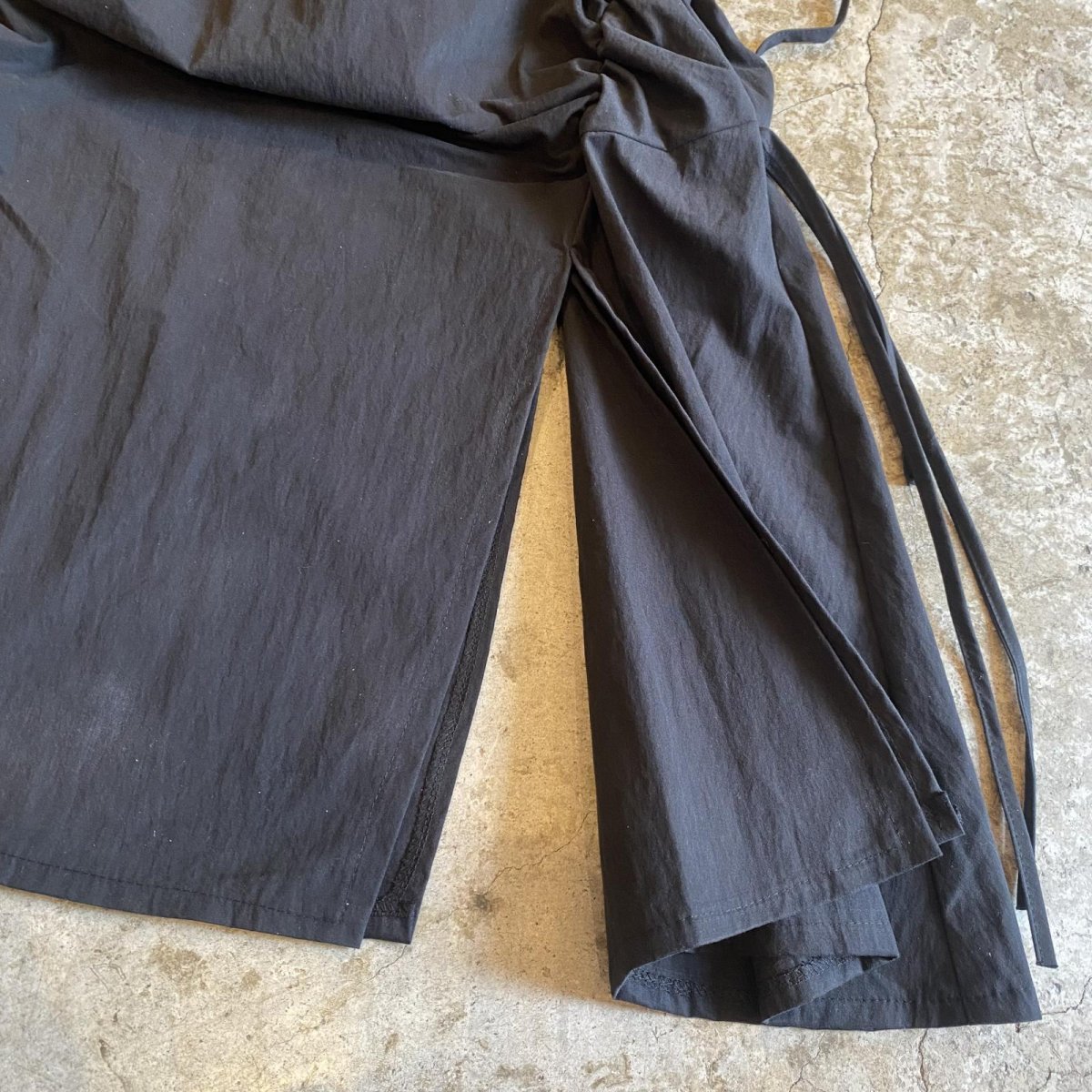 画像9: 【WONDERGROUND】SHIRRING SKIRT / OS / BLACK (9)