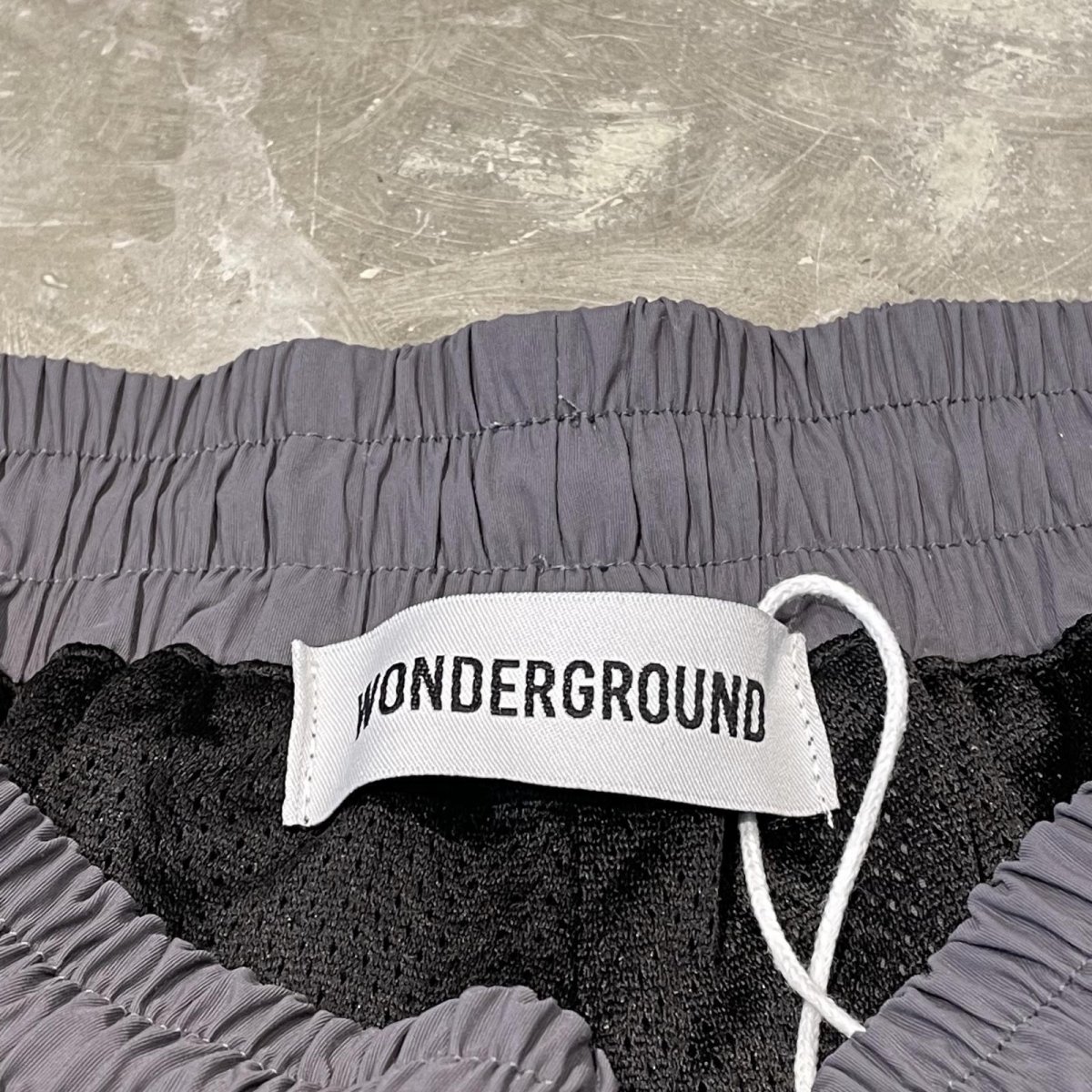 画像11: 【WONDERGROUND】TRICOLOR TECH WIDE NYLON PANTS / CHARCOAL / OS (11)