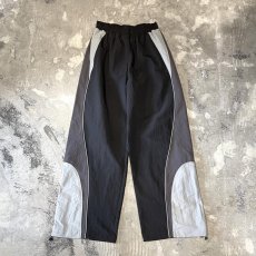 画像1: 【WONDERGROUND】TRICOLOR TECH WIDE NYLON PANTS / BLACK / OS (1)