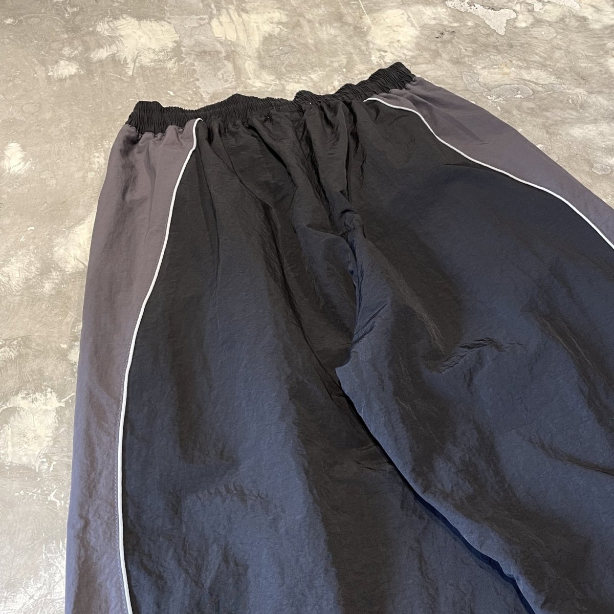 画像9: 【WONDERGROUND】TRICOLOR TECH WIDE NYLON PANTS / BLACK / OS (9)