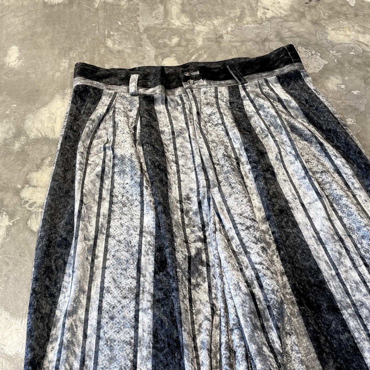 画像3: STRIPE PATTERN VELVET STRAIGHT SLACKS / W29 (3)